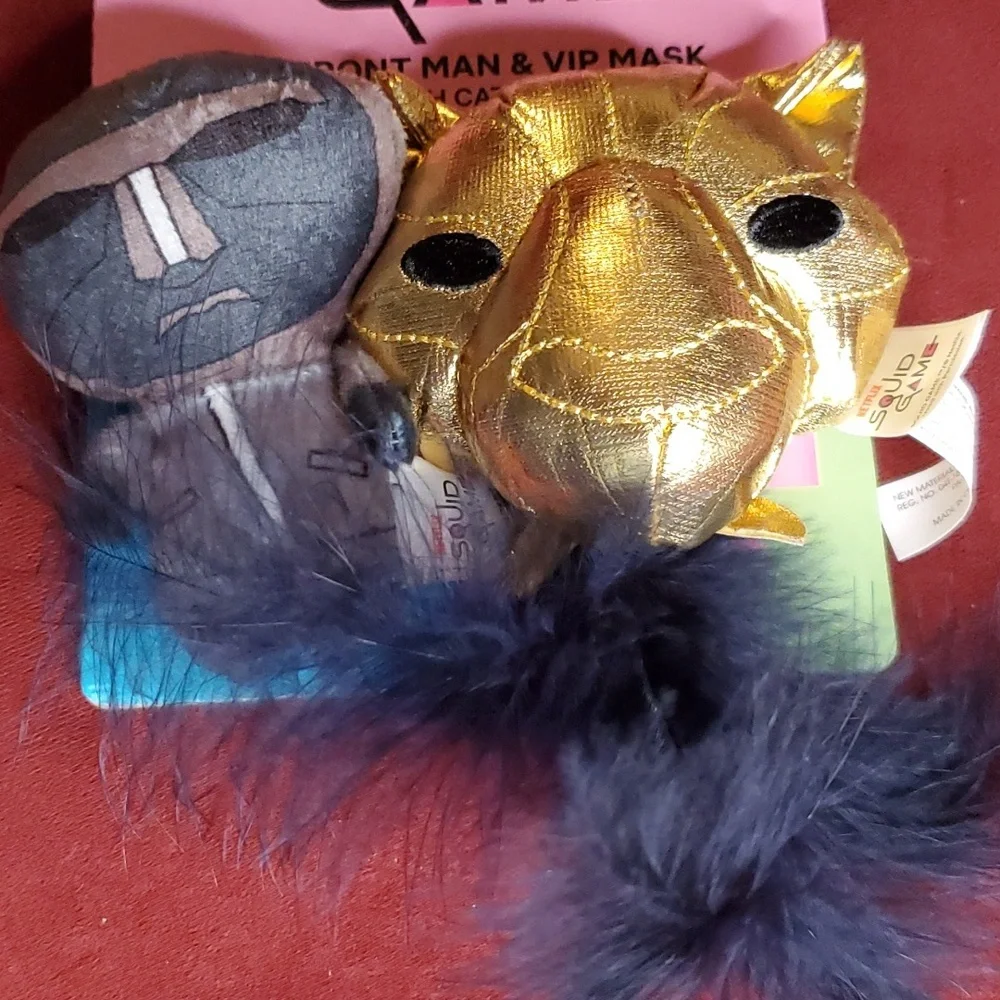 Cat Toys‎